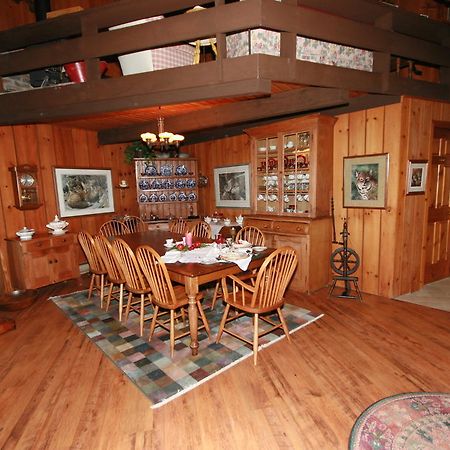 Algonquin Highlands Stouffermill Bed & Breakfast מראה חיצוני תמונה