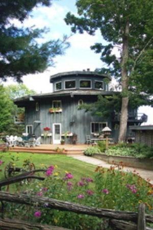 Algonquin Highlands Stouffermill Bed & Breakfast מראה חיצוני תמונה