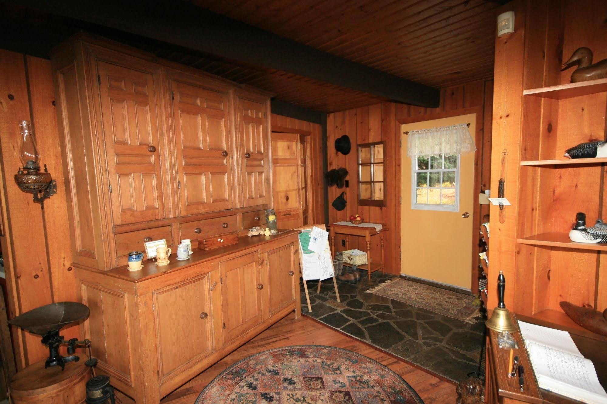 Algonquin Highlands Stouffermill Bed & Breakfast מראה חיצוני תמונה