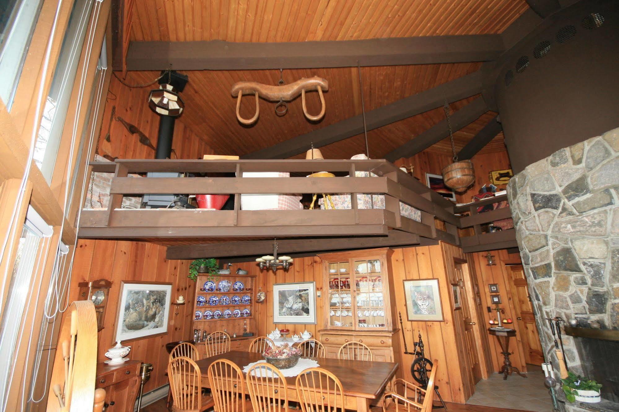 Algonquin Highlands Stouffermill Bed & Breakfast מראה חיצוני תמונה